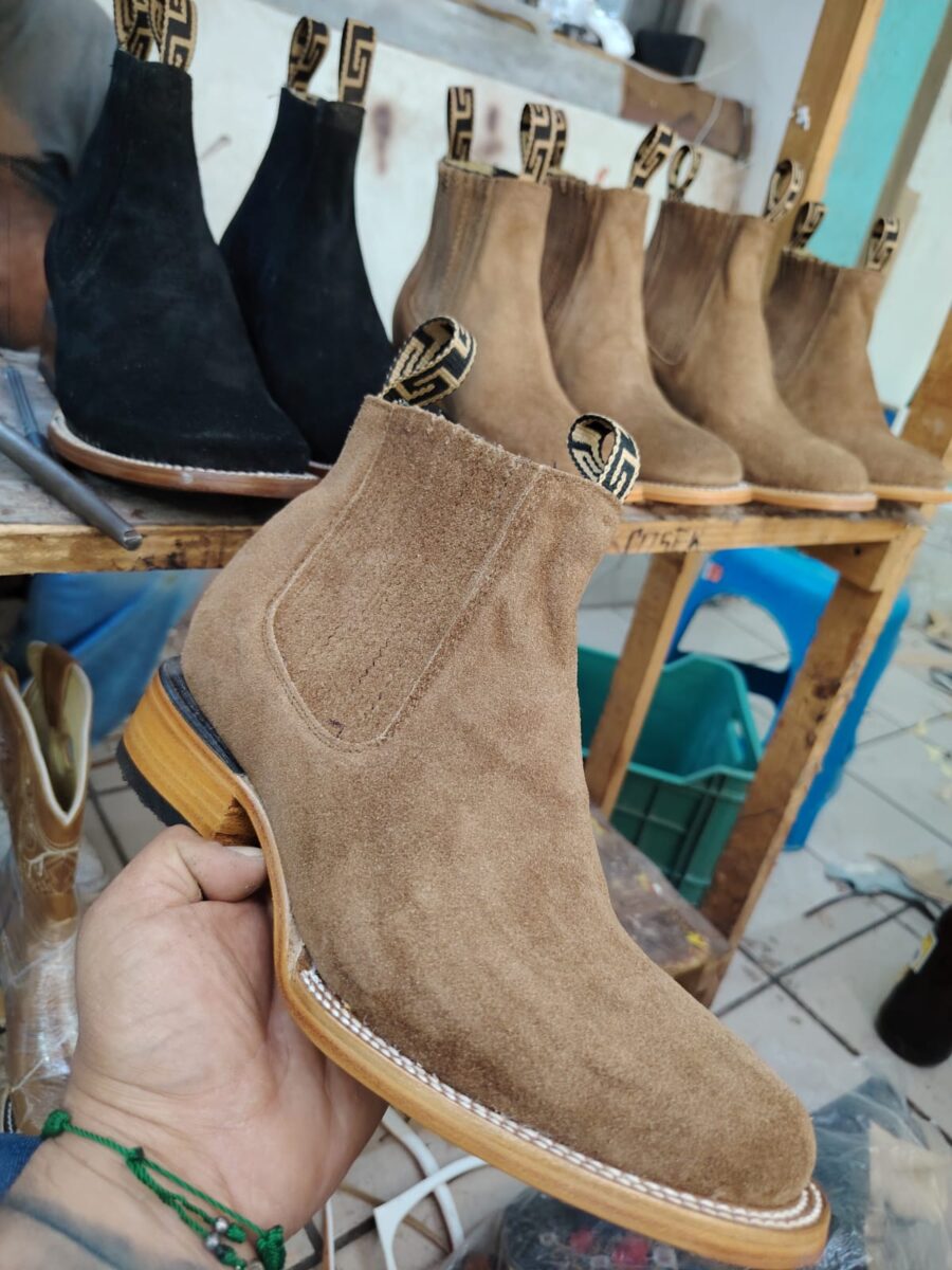 Botas Modelo 002